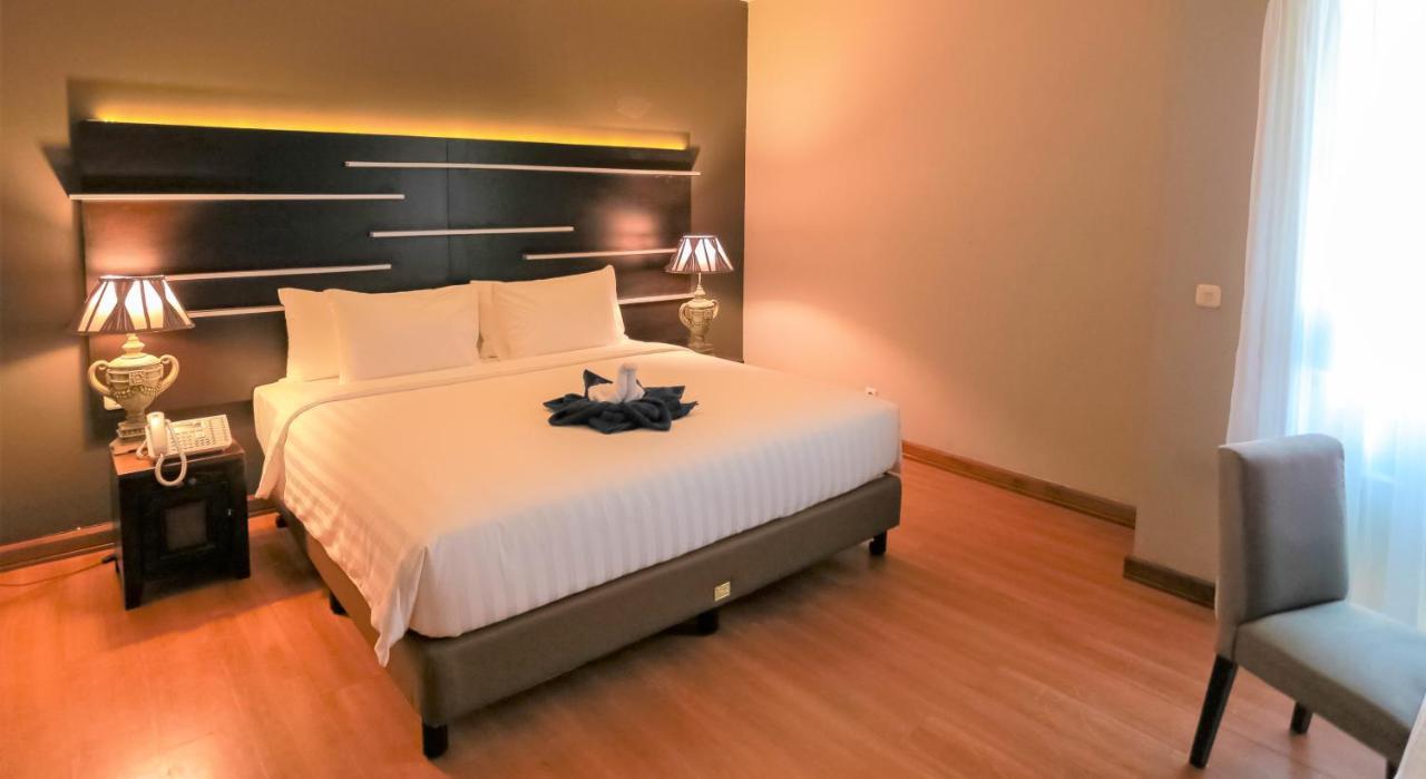 Madina Inn Yogyakarta Bagian luar foto