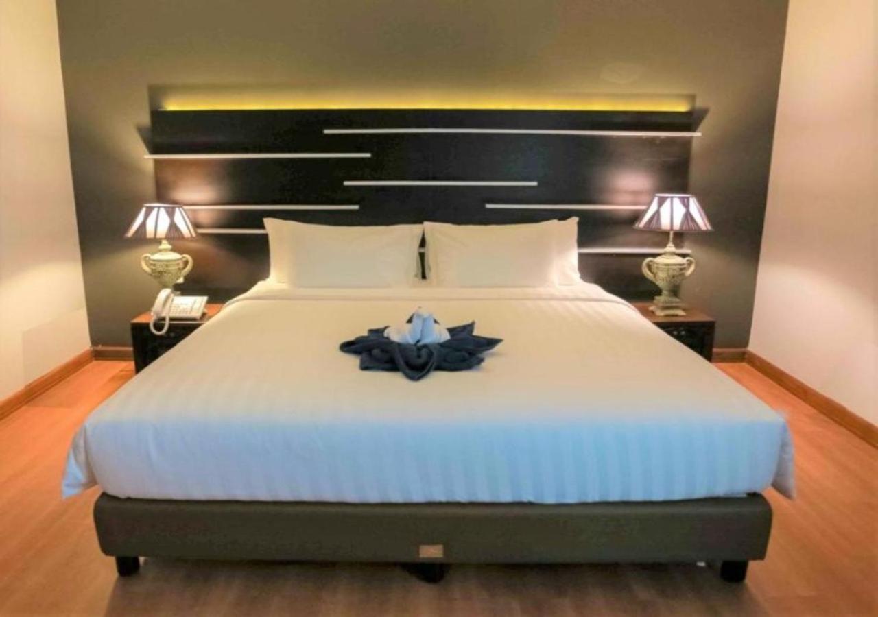 Madina Inn Yogyakarta Bagian luar foto