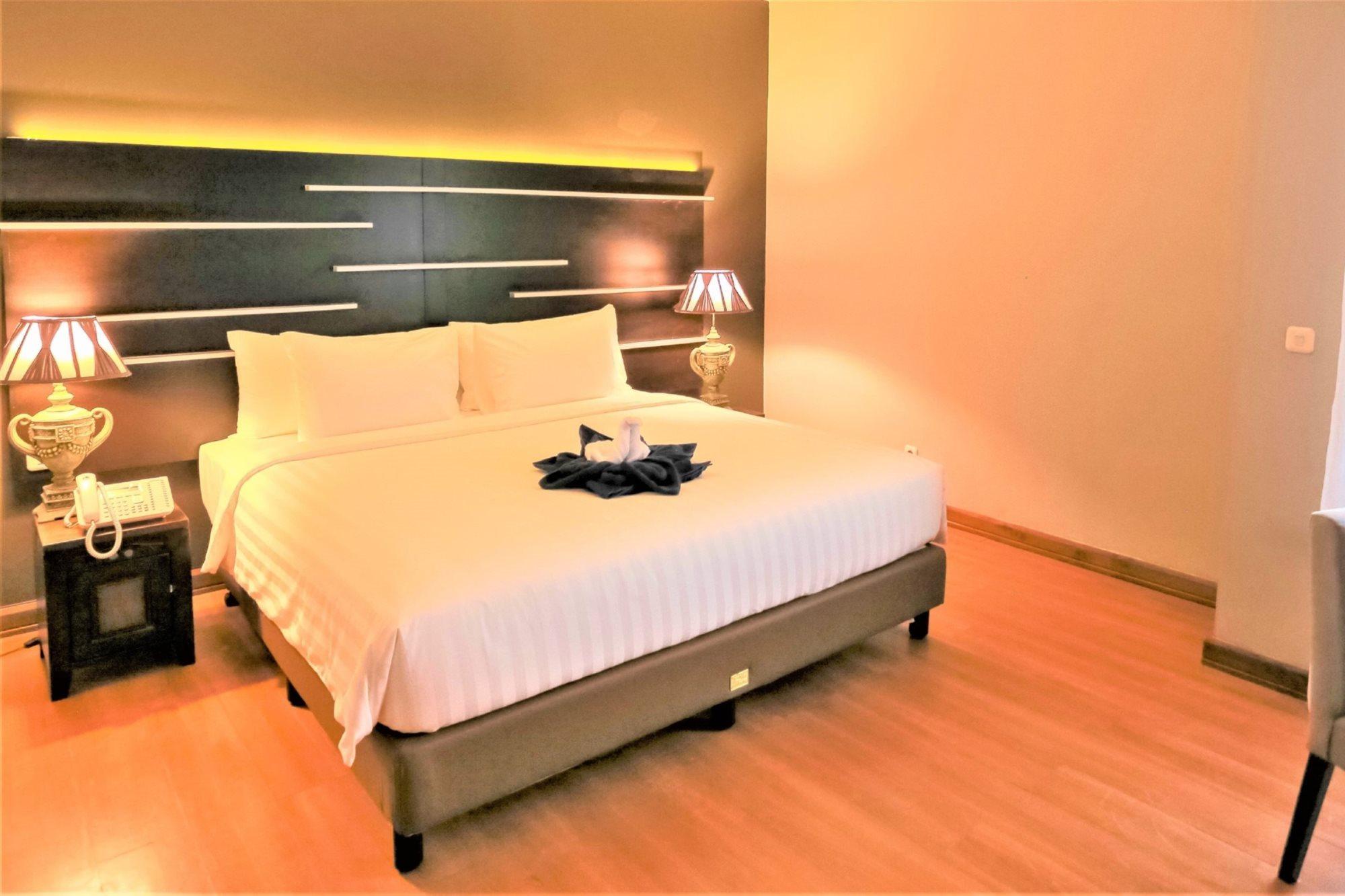 Madina Inn Yogyakarta Bagian luar foto